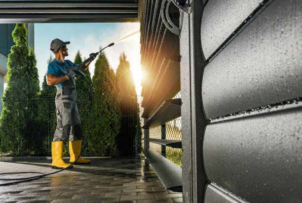 Why Choose Our Certified Pressure Washing Experts for Your Project Needs in Earlham, IA?