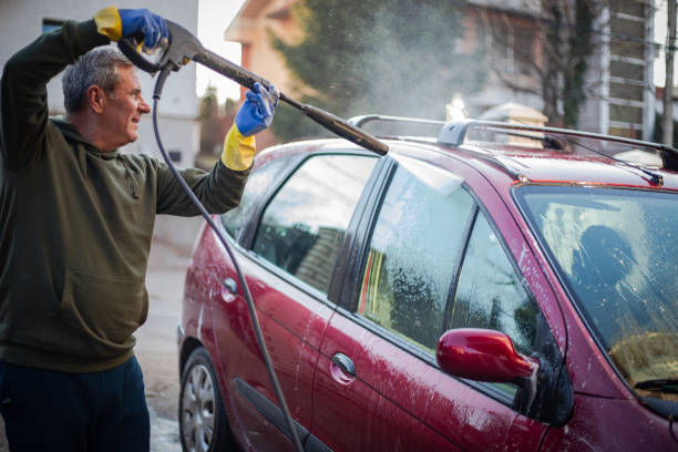 Best Concrete Pressure Washing  in Earlham, IA